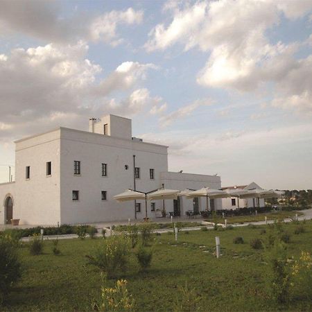 Hotel Saraceno Al Faro ตารันโต ภายนอก รูปภาพ