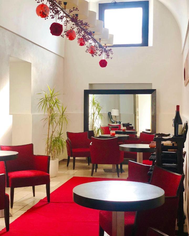 Hotel Saraceno Al Faro ตารันโต ภายนอก รูปภาพ
